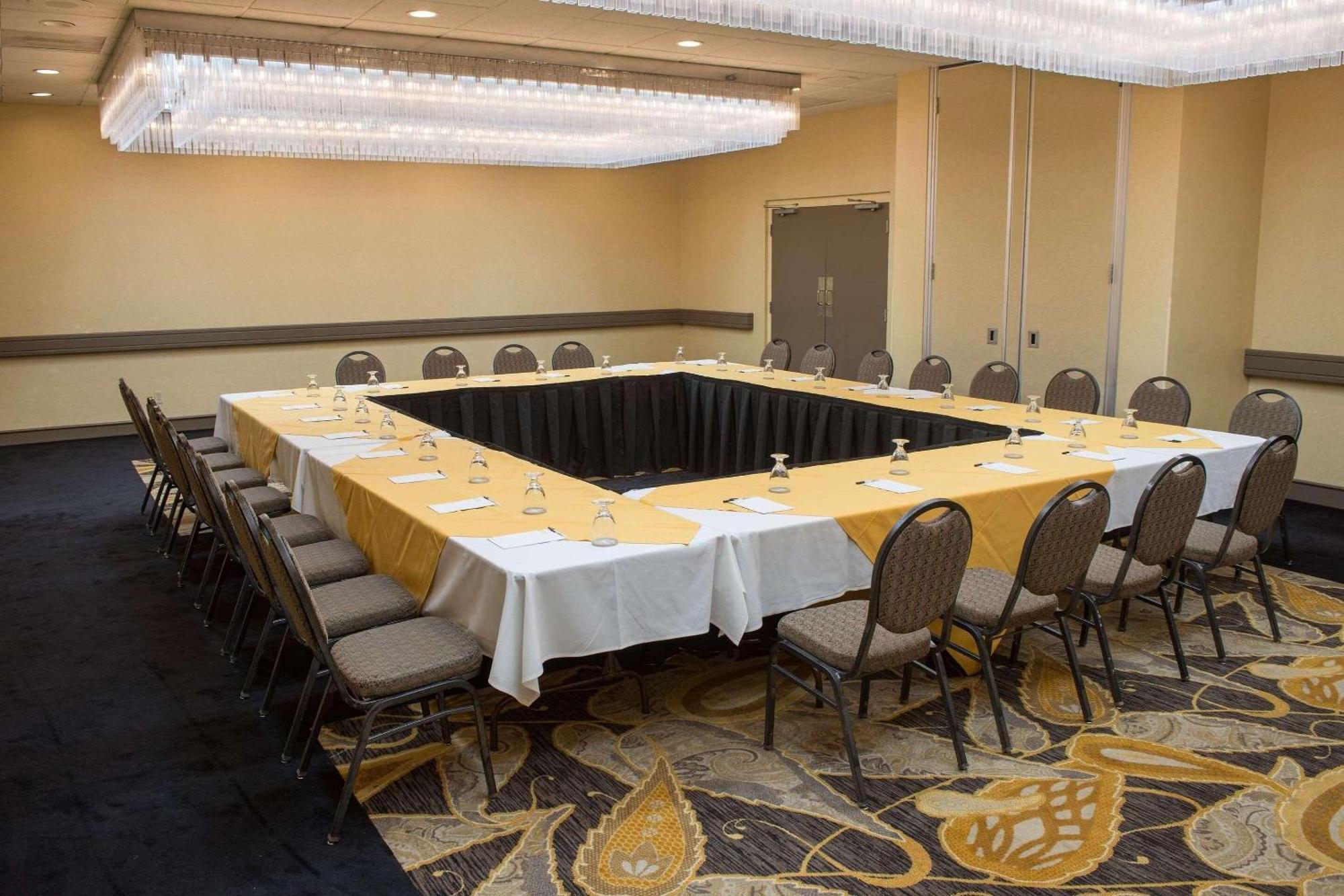 Hotel Radisson 4*