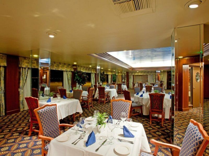 Radisson Hotel 4*